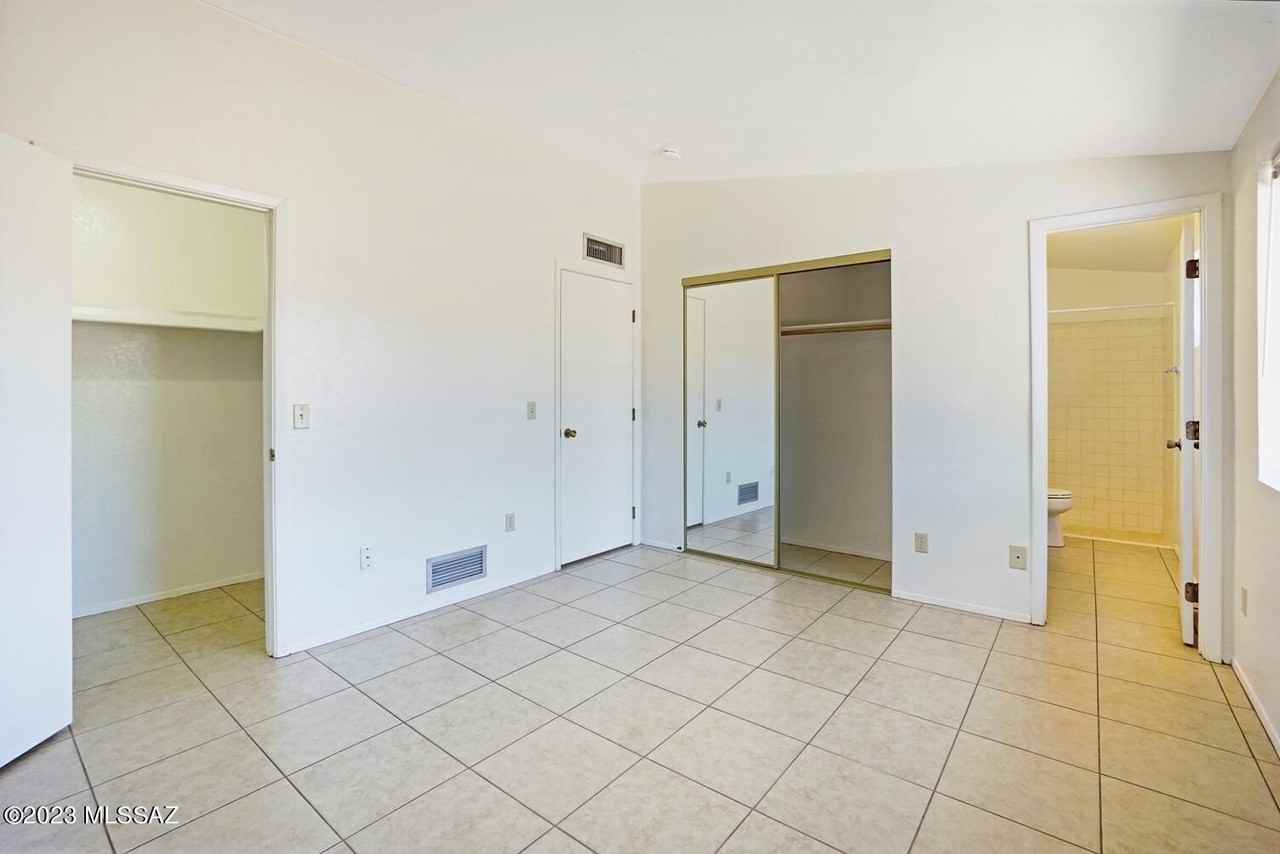 7717 N Jensen Dr - Photo 4 of 6