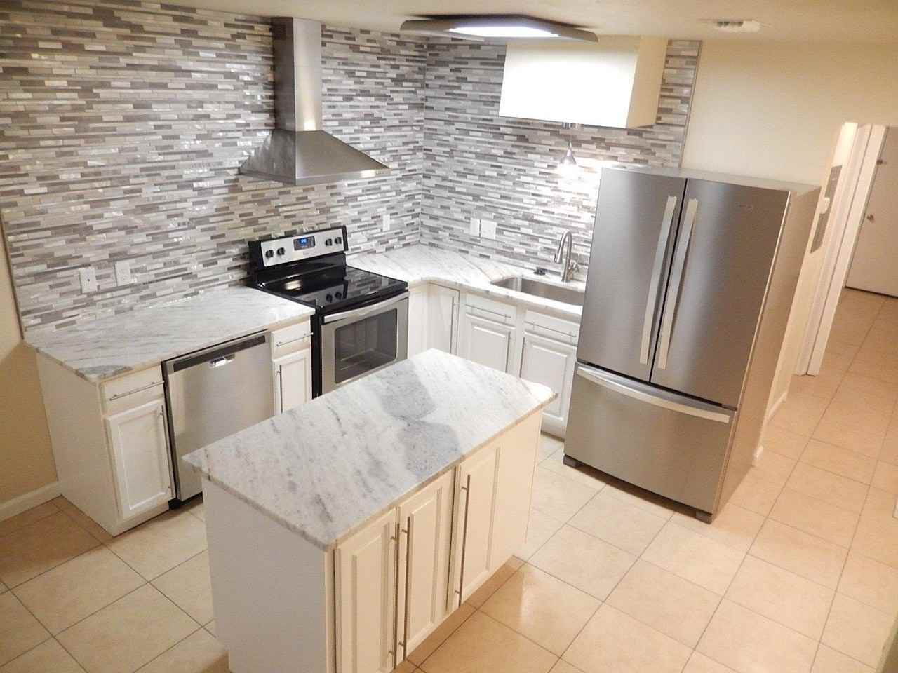 932 S Lipona Rd - Photo 2 of 18