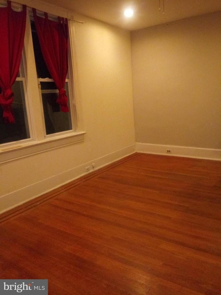 1841 N Capitol St Ne - Photo 5 of 10