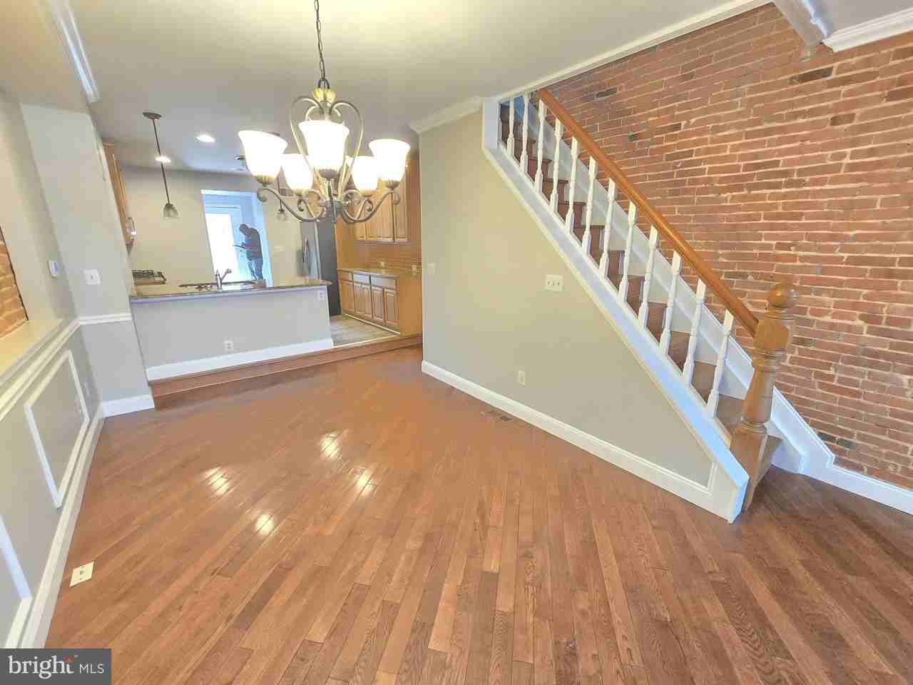 112 N Luzerne Ave - Photo 5 of 23