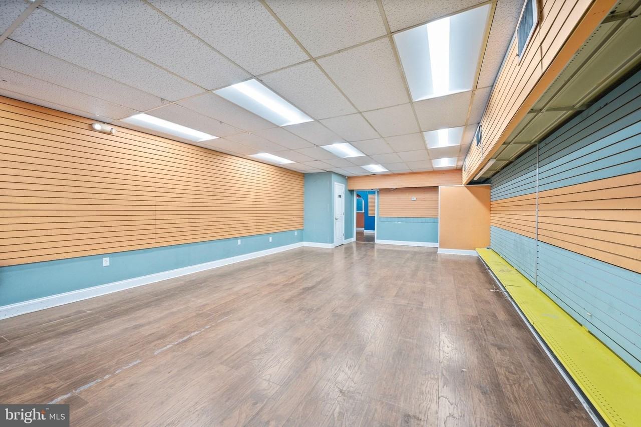 807 Eastern Blvd Ste 1 - Photo 4 of 37