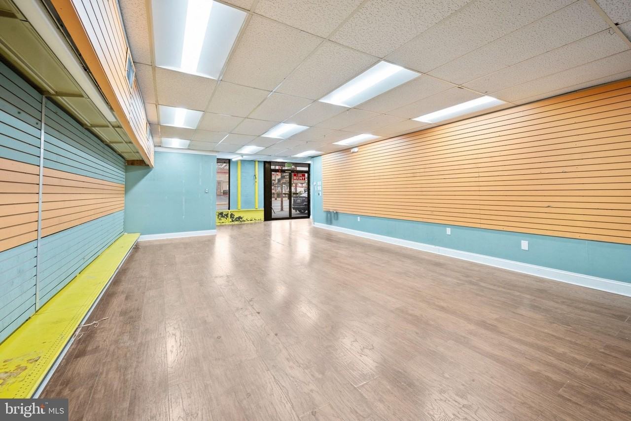 807 Eastern Blvd Ste 1 - Photo 6 of 37