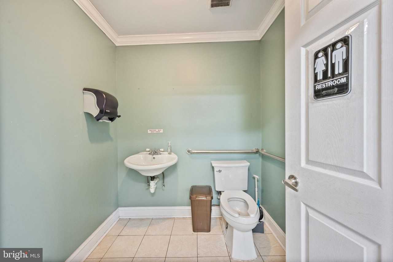 807 Eastern Blvd Ste 1 - Photo 7 of 37