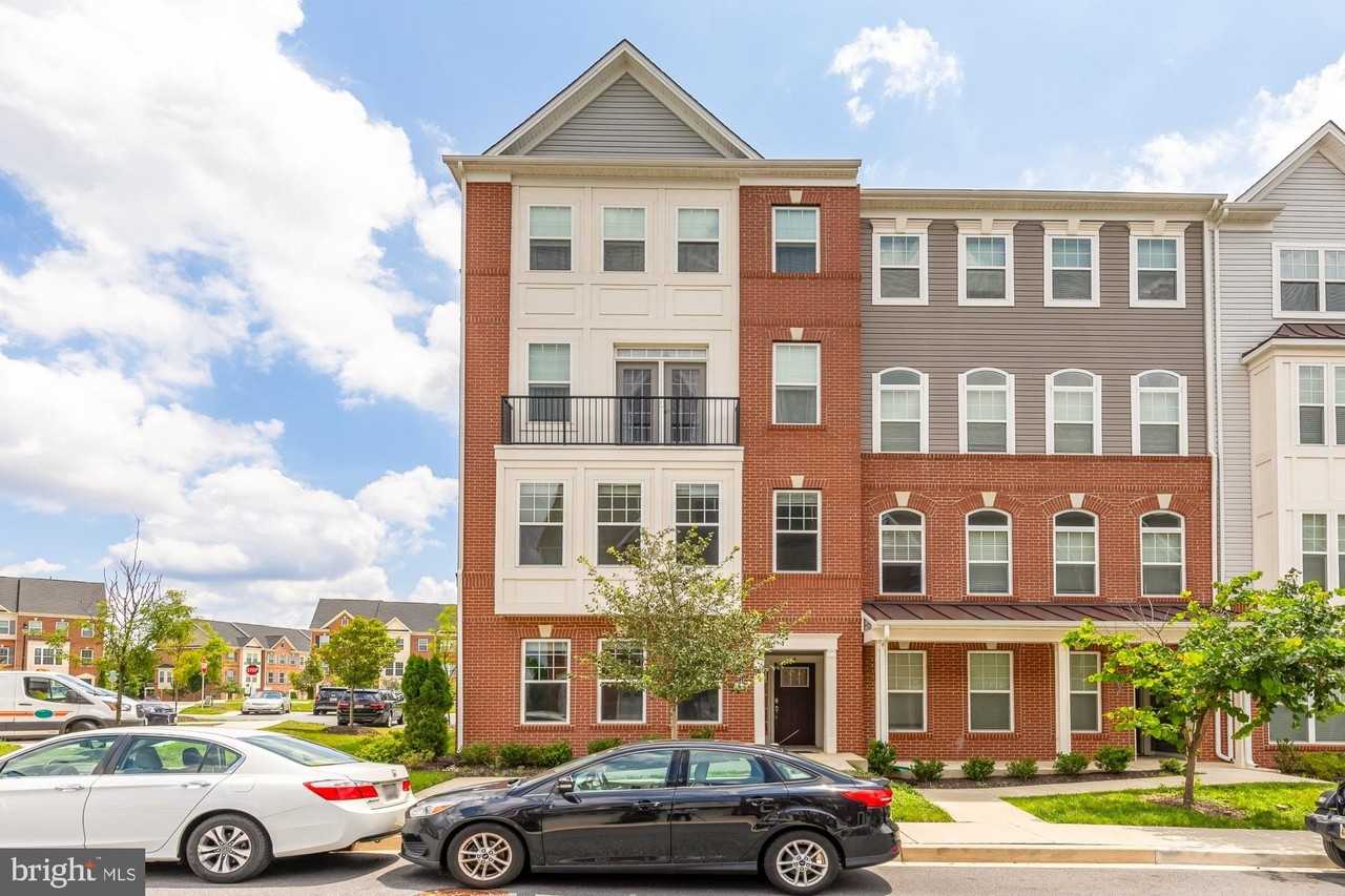 7916 Potter Pl Unit B - Photo 2 of 31