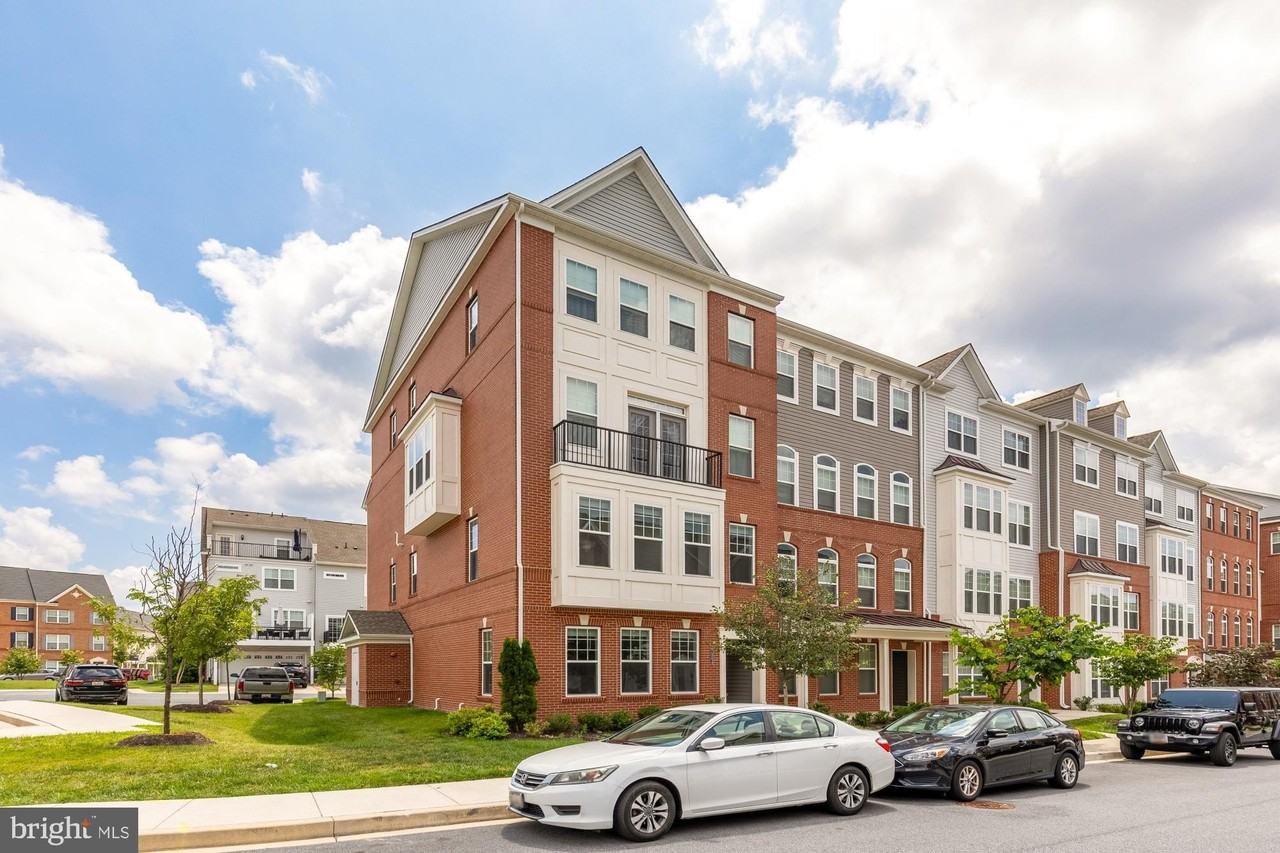 7916 Potter Pl Unit B - Photo 4 of 31