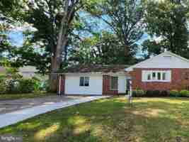 featured image of 202 HOLLY Street unit: Left Side