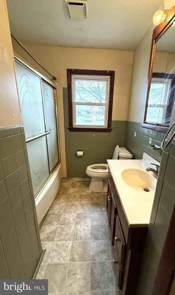 309 Cheryl Ave - Photo 5 of 11