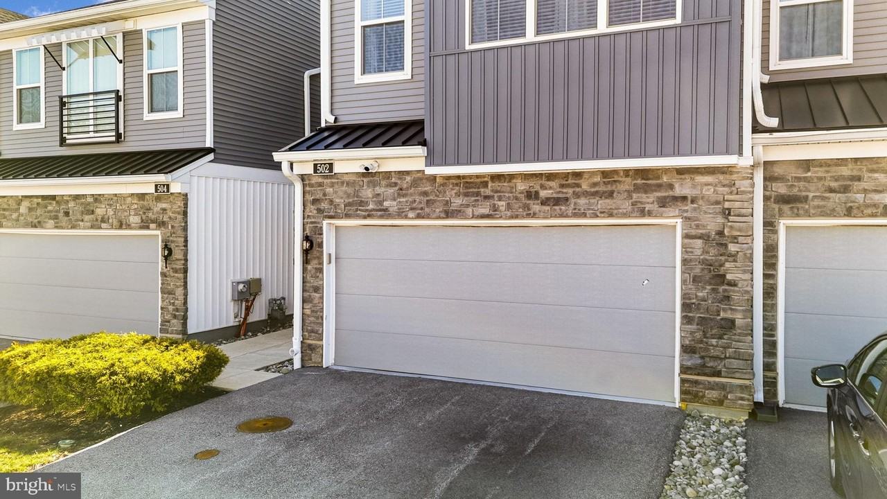 502 Juneberry Ct - Photo 2 of 29