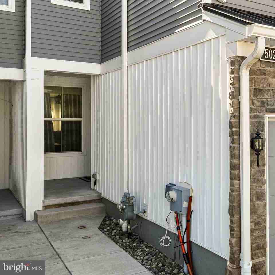 502 Juneberry Ct - Photo 3 of 29