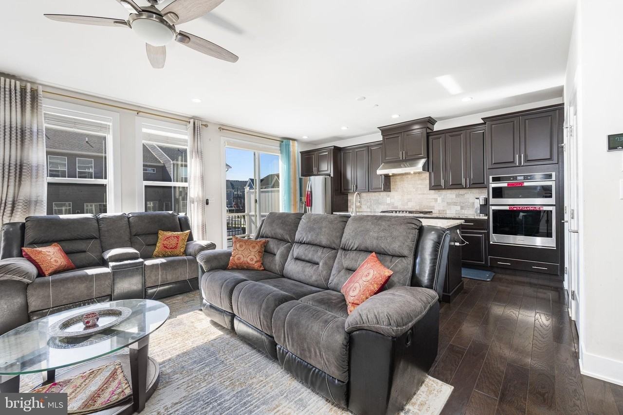 502 Juneberry Ct - Photo 6 of 29