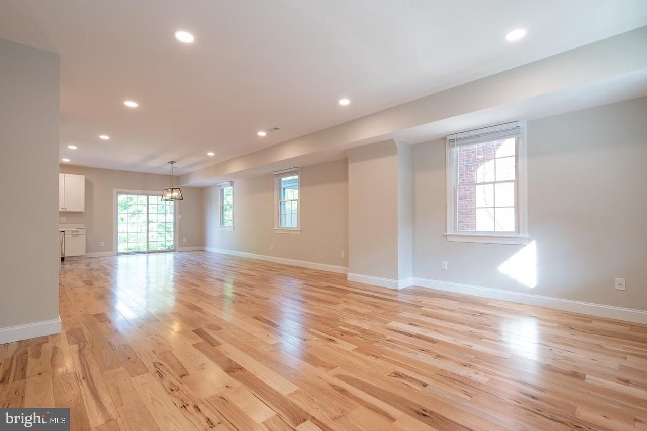 90 Main St - Photo 3 of 12