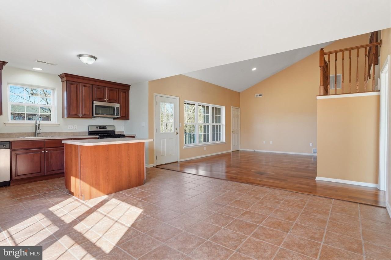 13675 Philmont Ave Unit 40-00 #40 - Photo 7 of 30