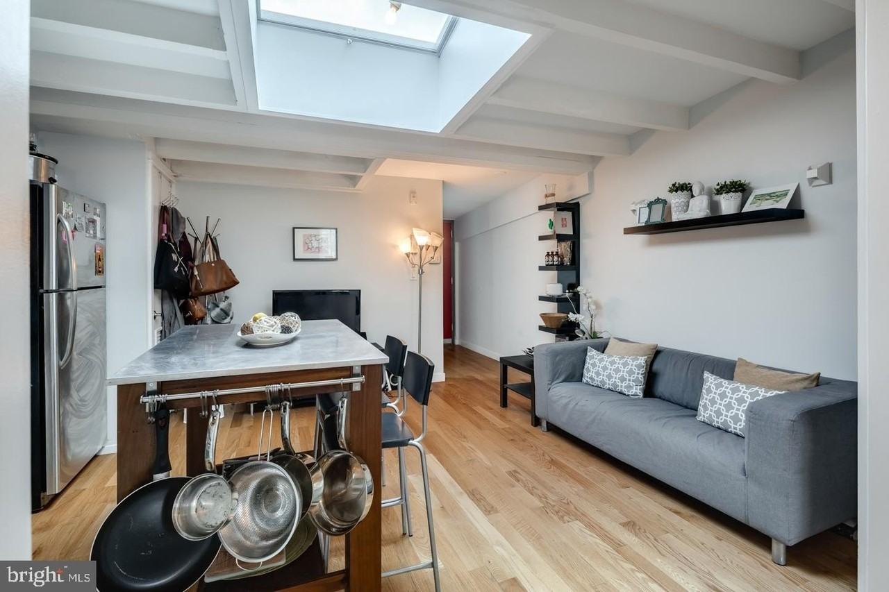 1320 Pine St Apt 4f - Photo 4 of 11