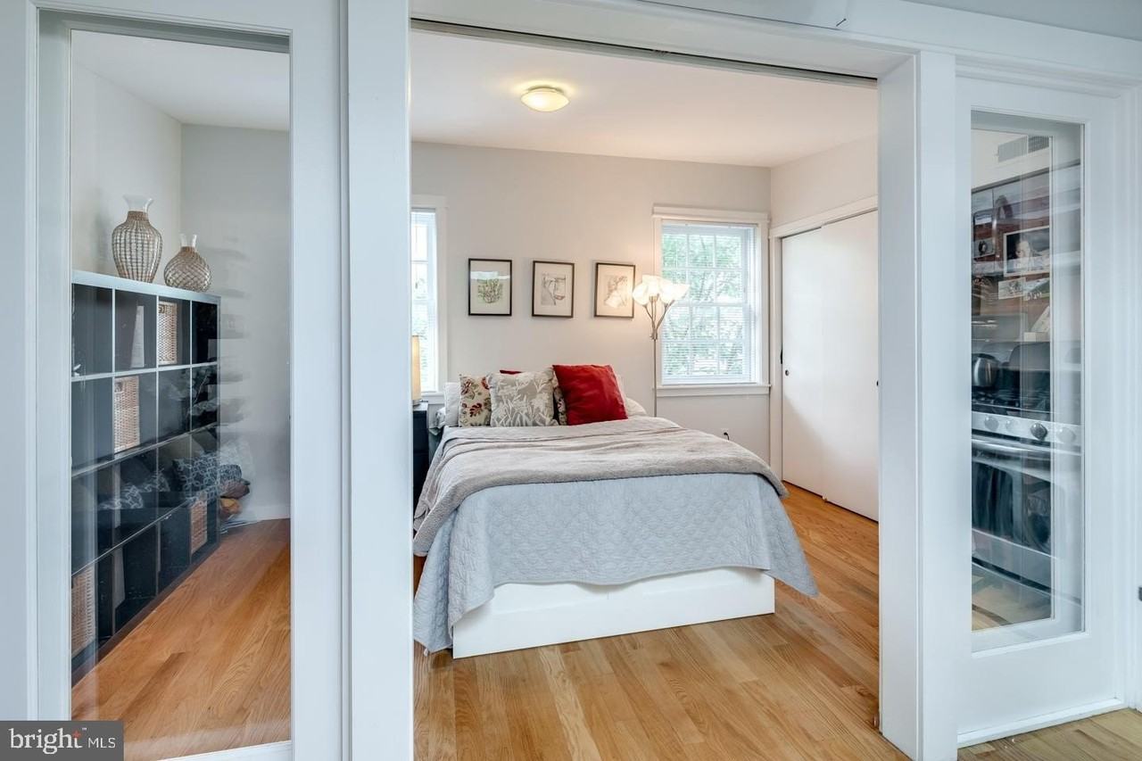 1320 Pine St Apt 4f - Photo 5 of 11