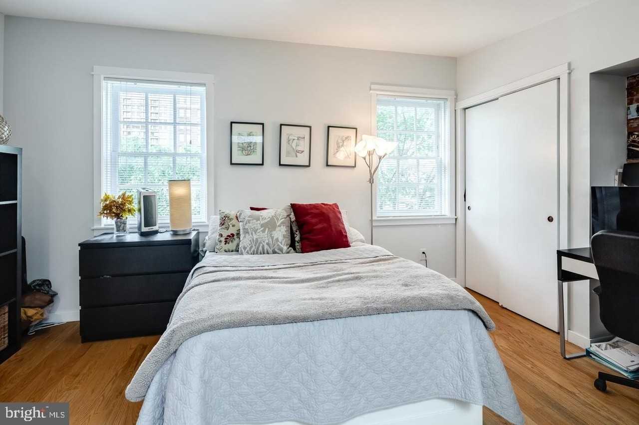 1320 Pine St Apt 4f - Photo 6 of 11