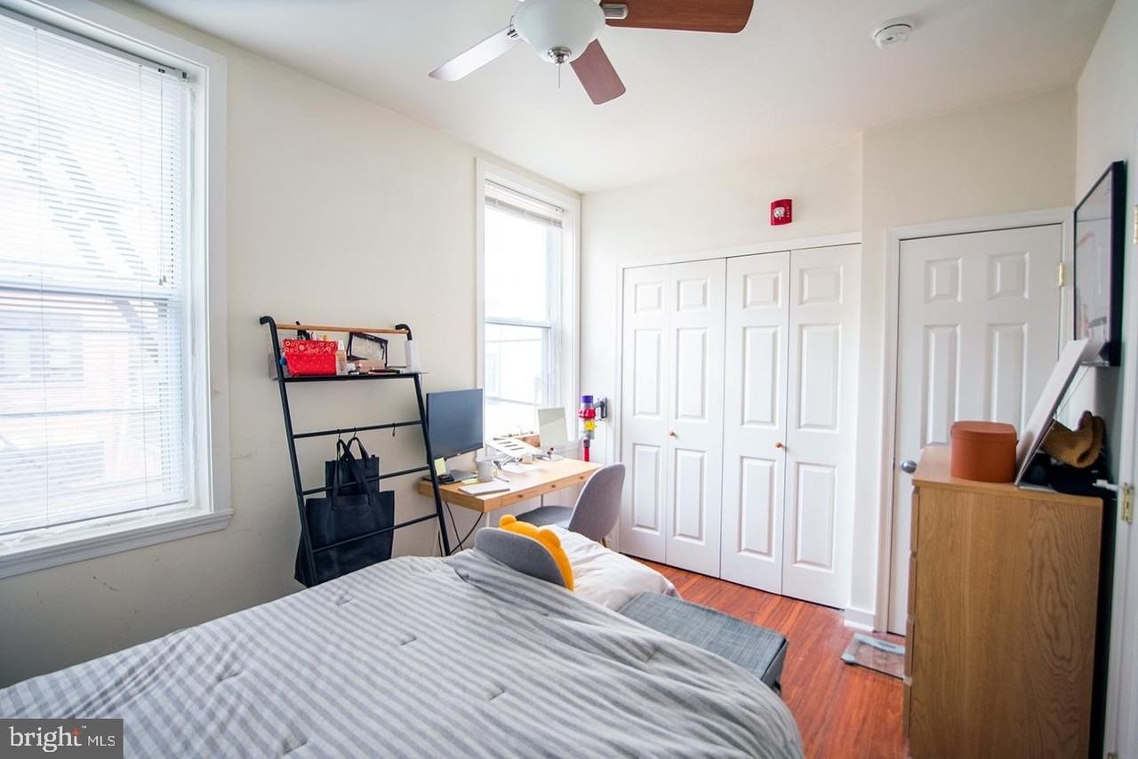 1431 Lombard St Apt 2 - Photo 7 of 9