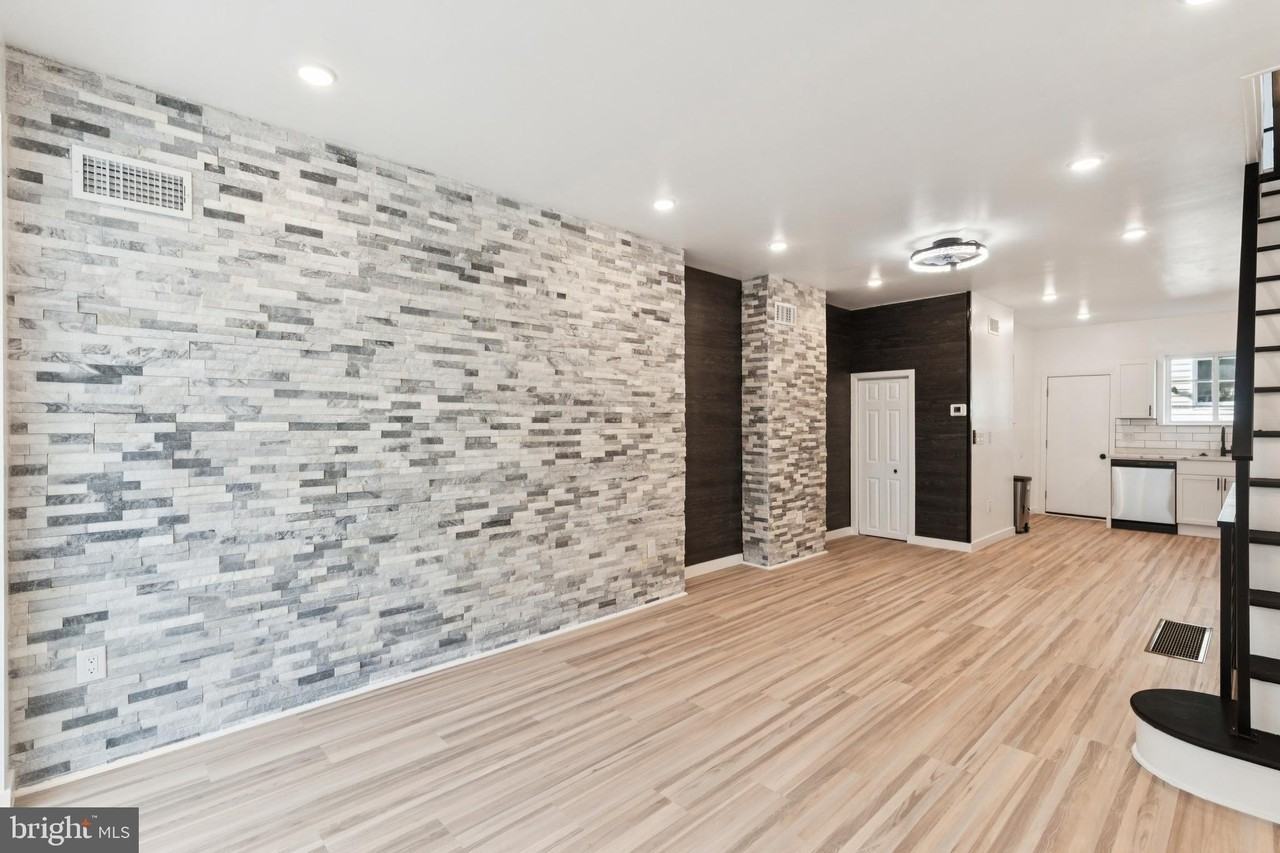 2242 S Bonsall St - Photo 2 of 25