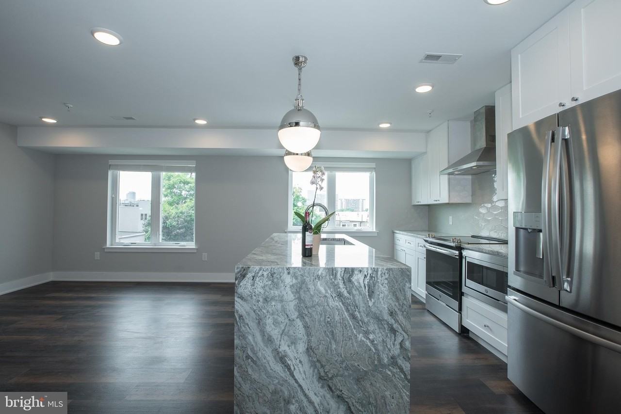 817 N 20th St Unit 13 - Photo 5 of 23