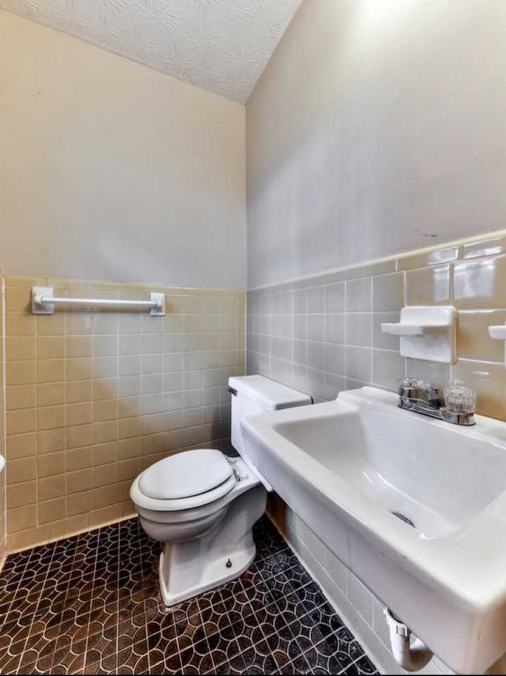 214 Marty Ln #1 - Photo 2 of 8