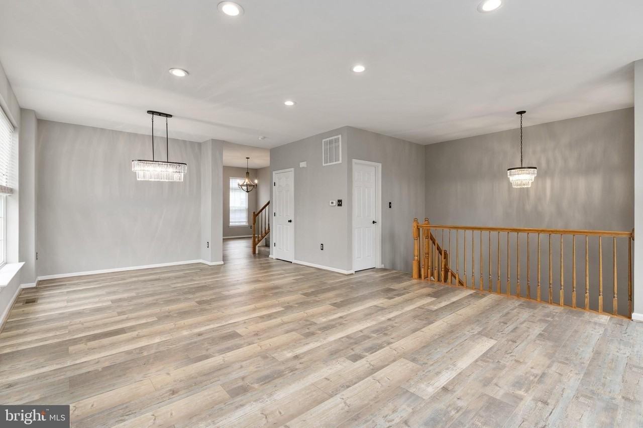 1126 Hampton St - Photo 6 of 48