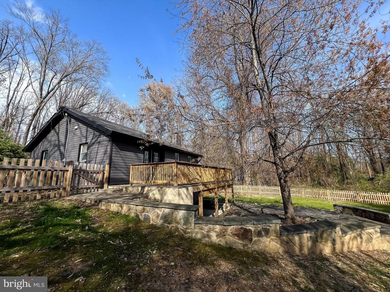 12441 Colewood St - Photo 2 of 21