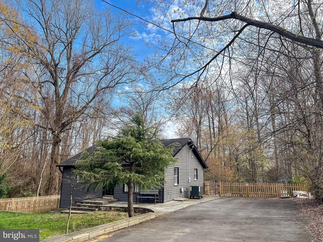 12441 Colewood St - Photo 5 of 21