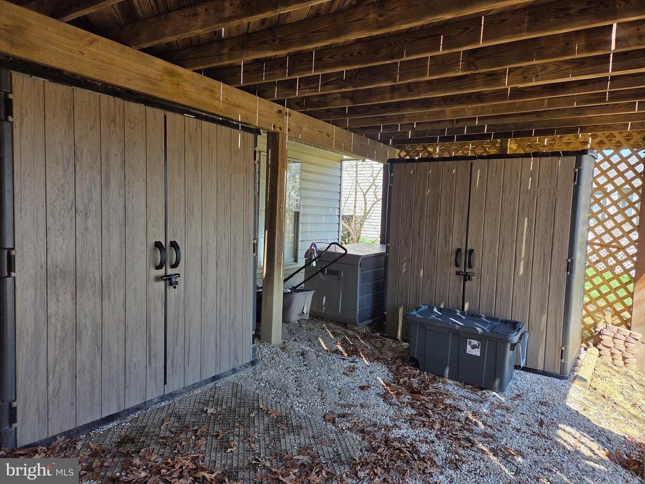 20580 Triple Crown Ct - Photo 4 of 5