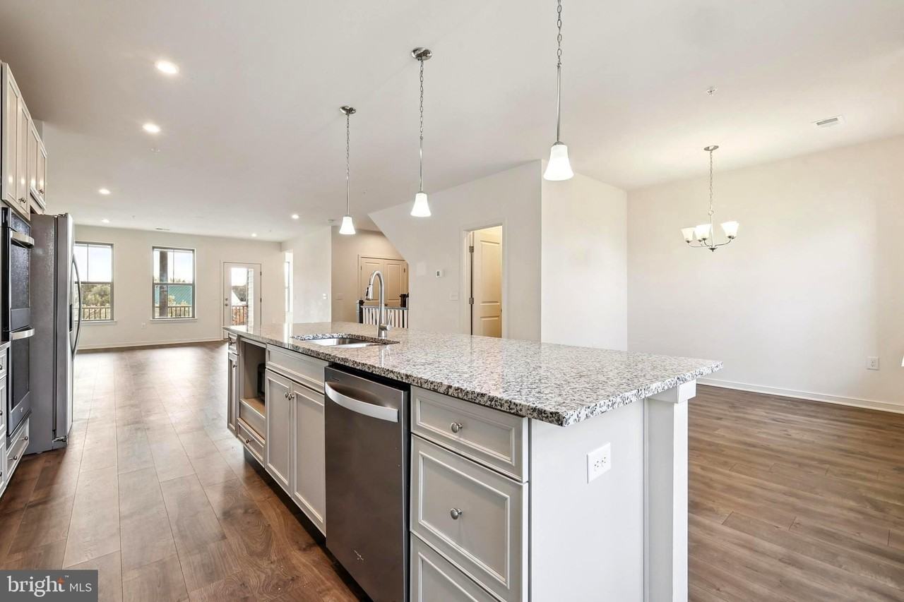 46007 Woodpecker Sq - Photo 6 of 25