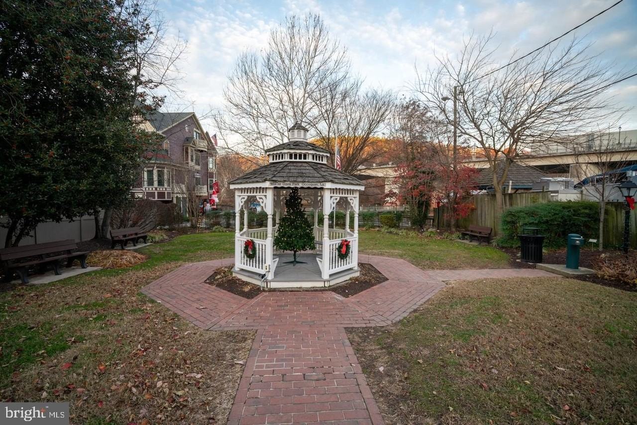 1550 Renate Dr Apt 203 - Photo 7 of 25