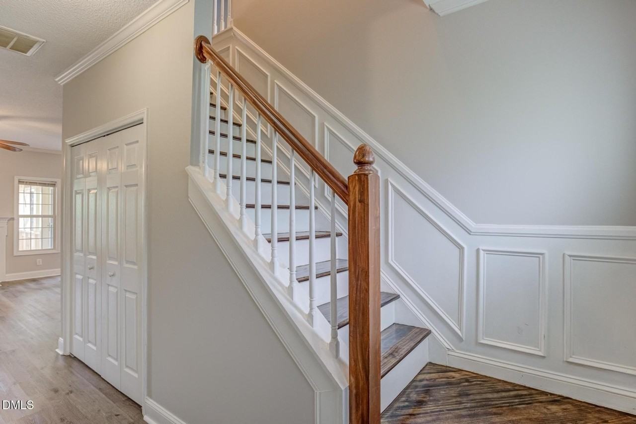 4636 Vendue Range Dr - Photo 5 of 34