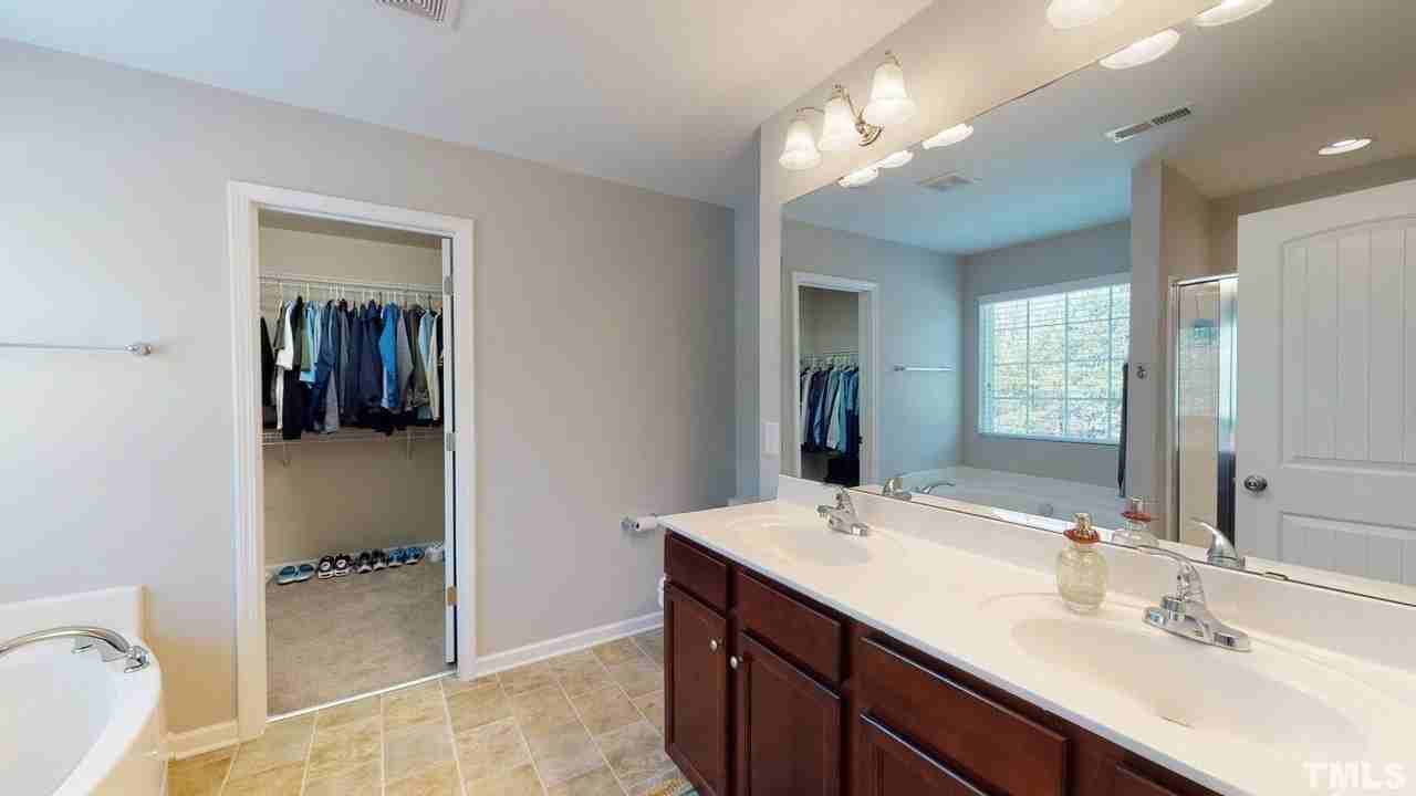 4195 Dunkirk Dr - Photo 3 of 15