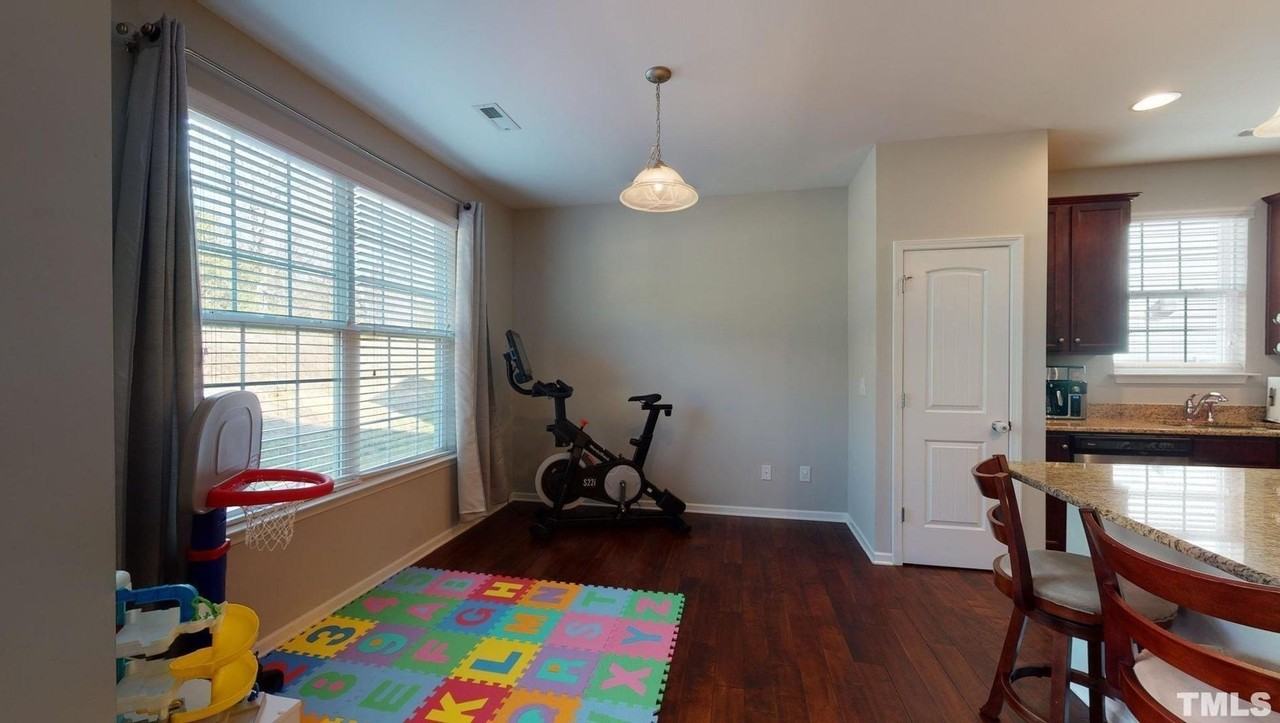 4195 Dunkirk Dr - Photo 6 of 15