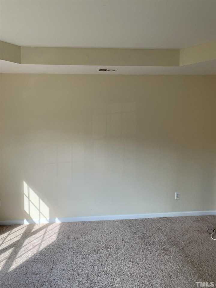 4180 Dalcross Rd - Photo 5 of 9