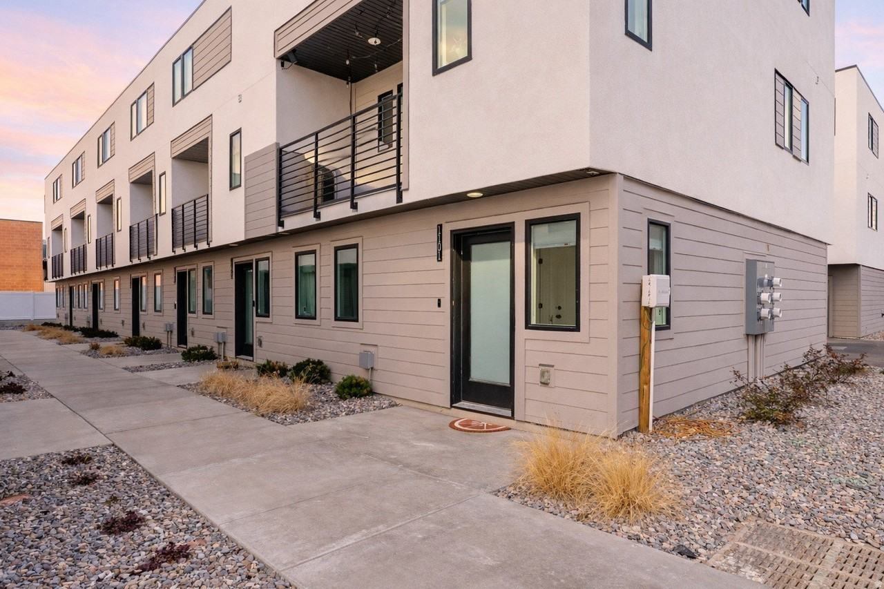 1590 S 900 W Unit 1101 - Photo 2 of 25