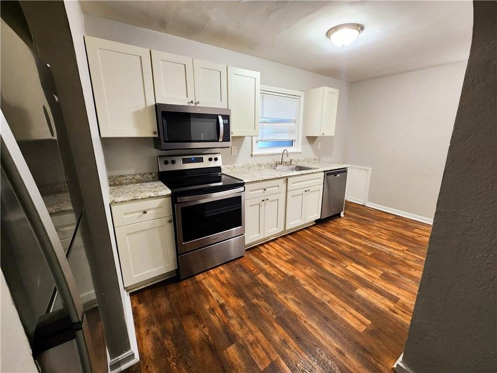 422 Mill St #C - Photo 3 of 6