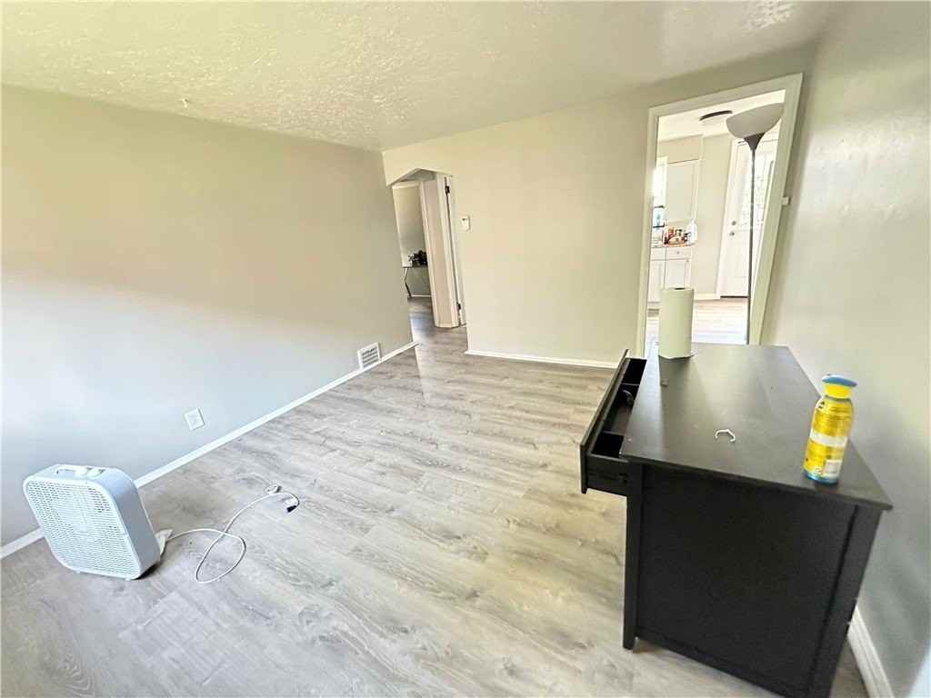 6800 Grand Ave #9 - Photo 6 of 6