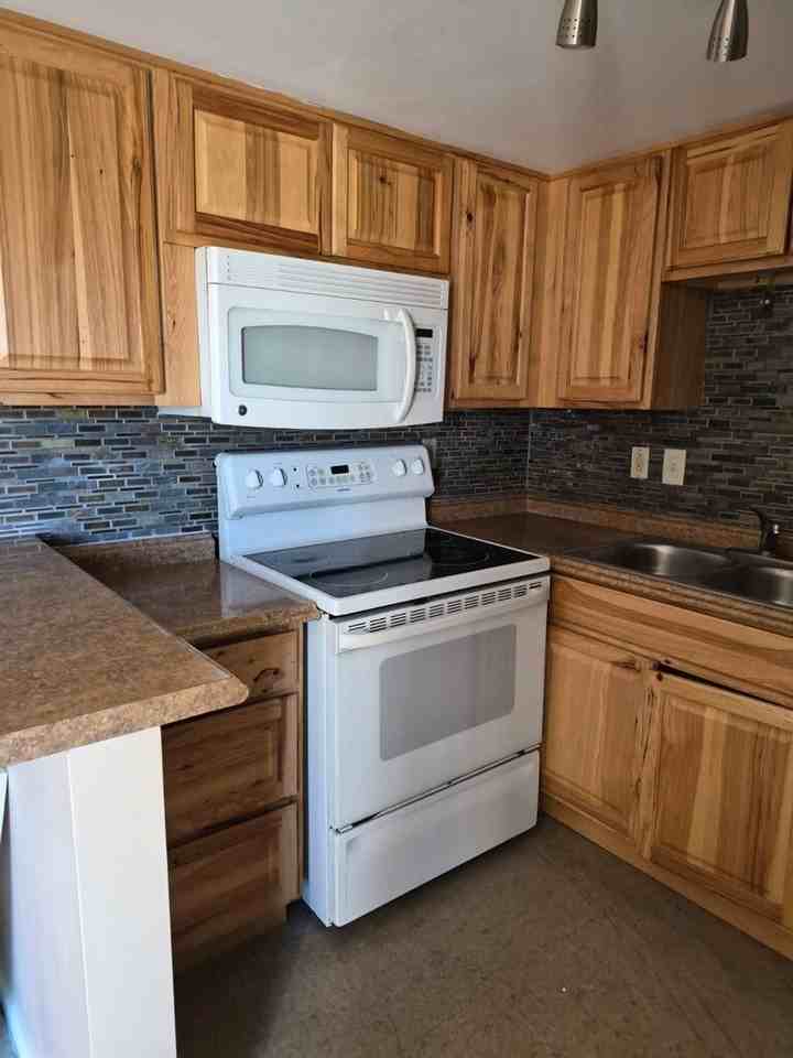 3717 Turley Dr ##A - Photo 4 of 7