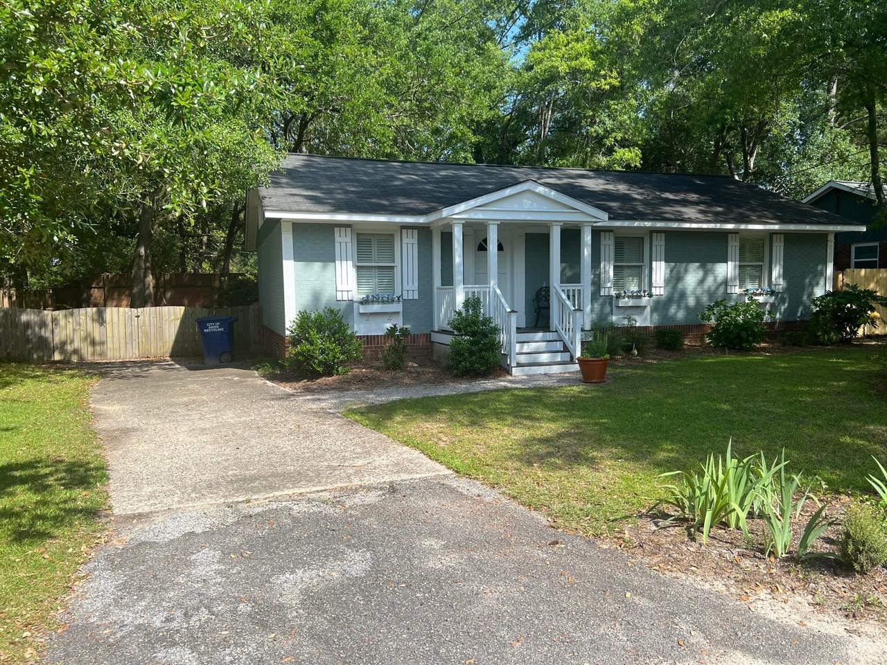 206 Sumter St Se - Photo 2 of 18