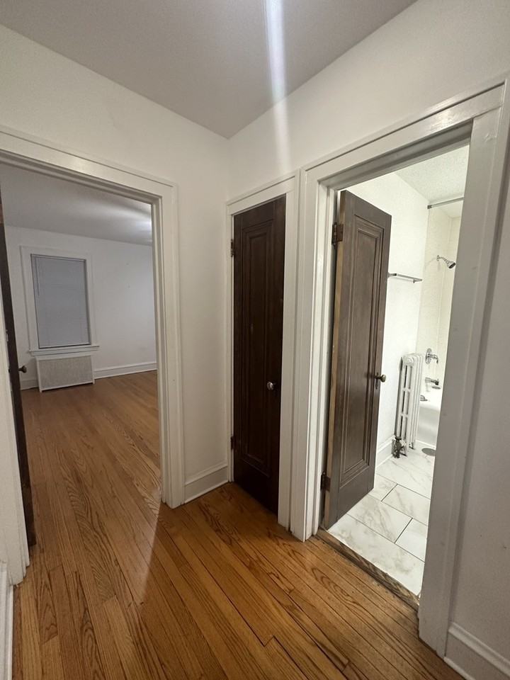 2333 W Farwell Ave ##1s - Photo 4 of 17