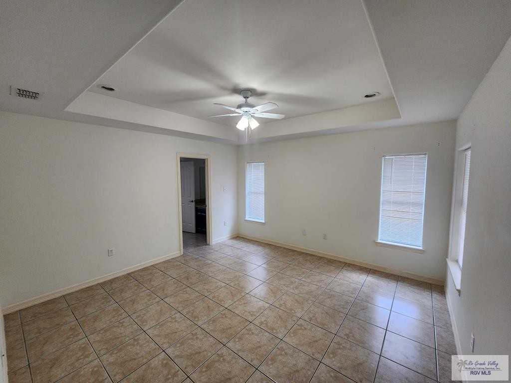 7554 Cedar Ave - Photo 5 of 12