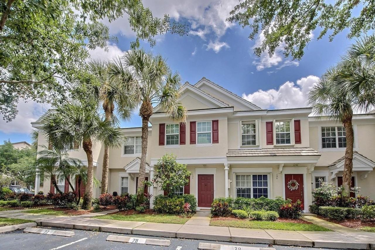 154 Sw 96th Ter - Photo 2 of 10