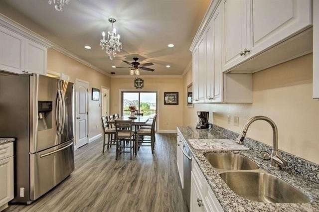 272 Lakeview Dr - Photo 6 of 21