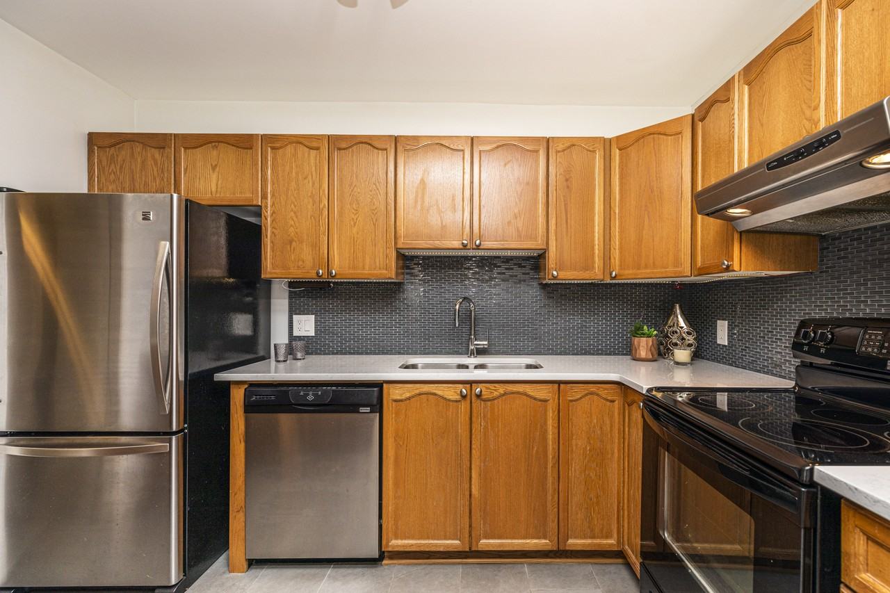 40 Havelock Street #B - Photo 5 of 14