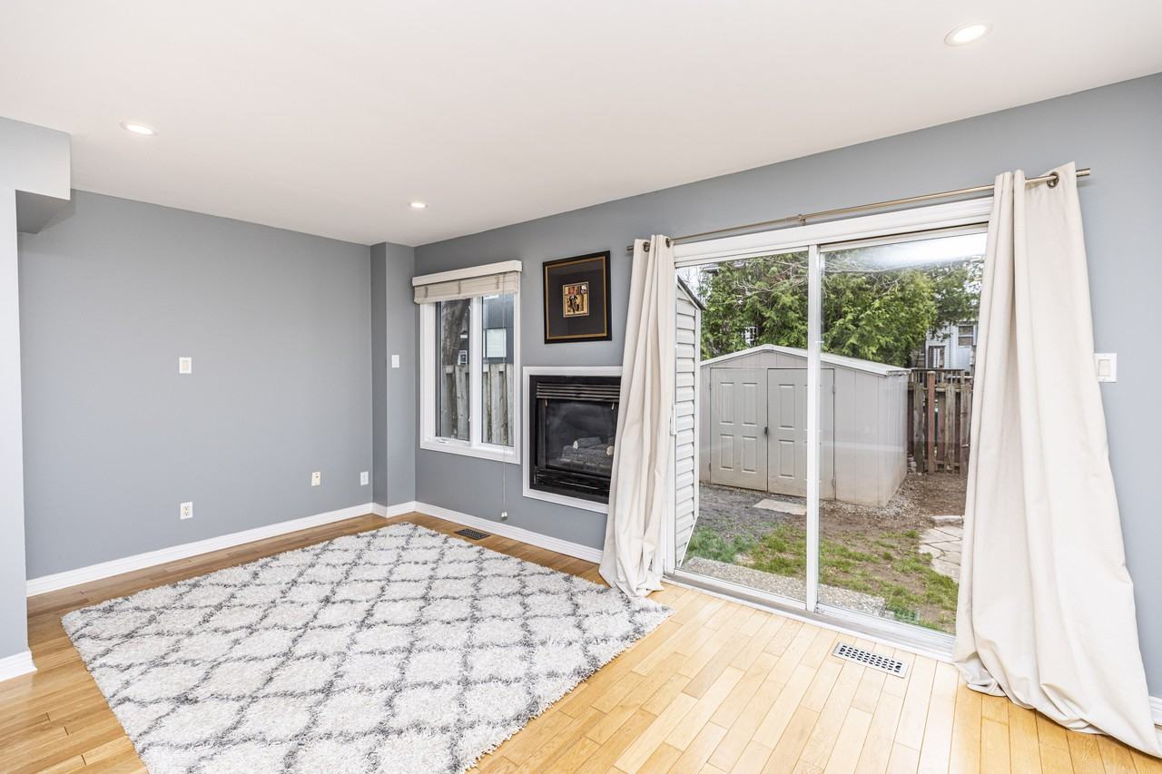 40 Havelock Street #B - Photo 2 of 14