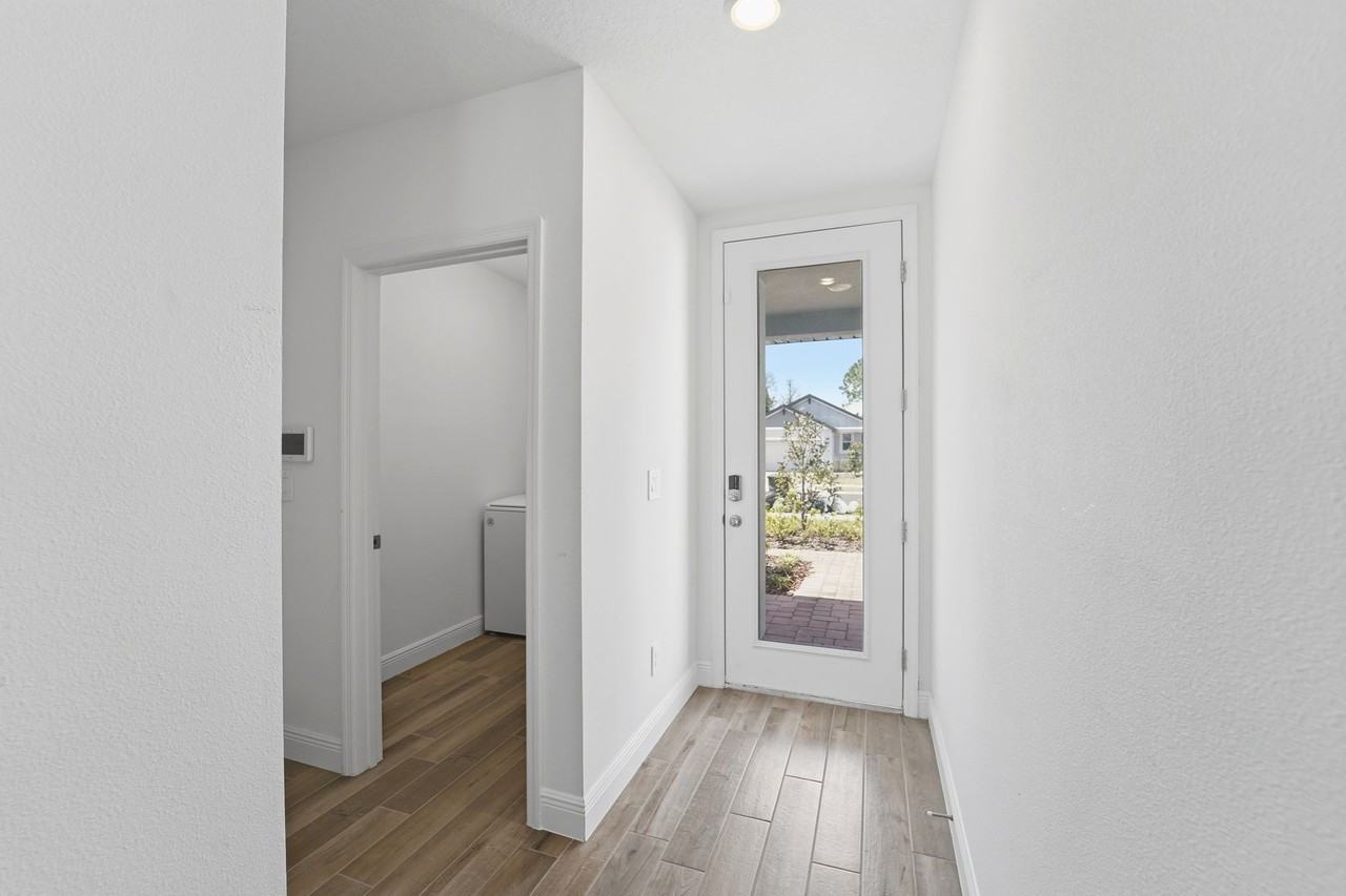 205 Links Terrace Blvd #1 - Photo 5 of 35