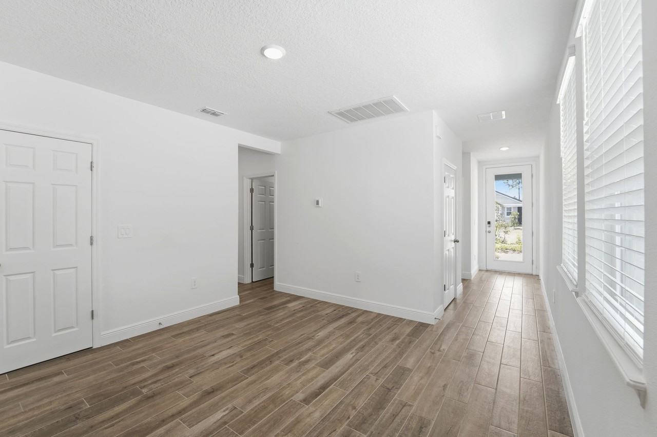 205 Links Terrace Blvd #1 - Photo 6 of 35