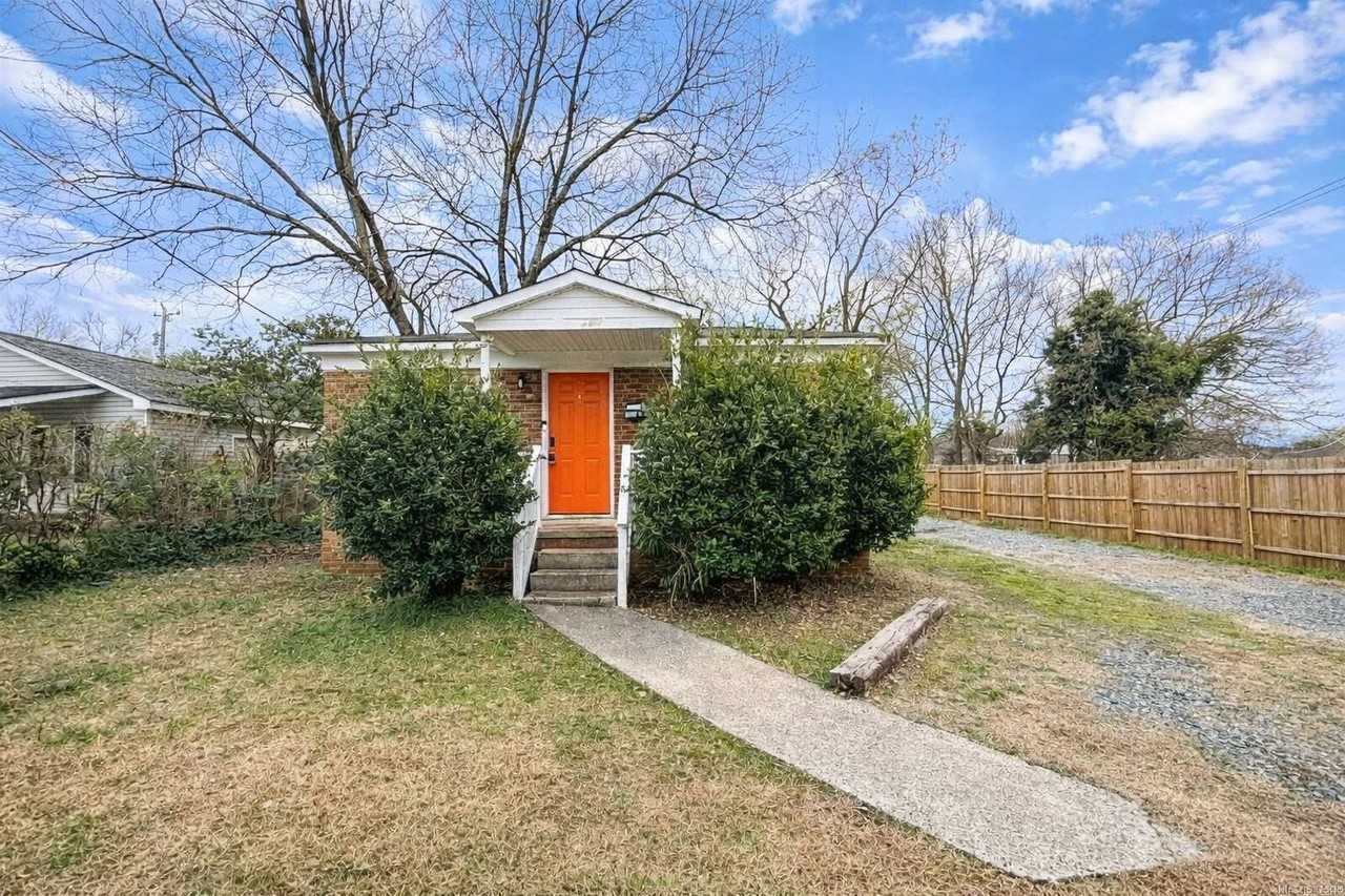 316 Skyland Ave #1 - Photo 2 of 24