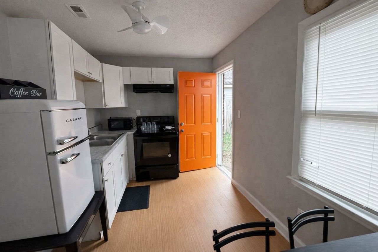 316 Skyland Ave #1 - Photo 5 of 23