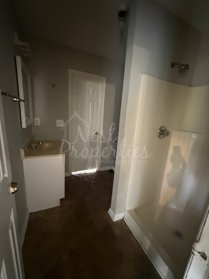 1429 Jerome Dr #1 - Photo 4 of 8