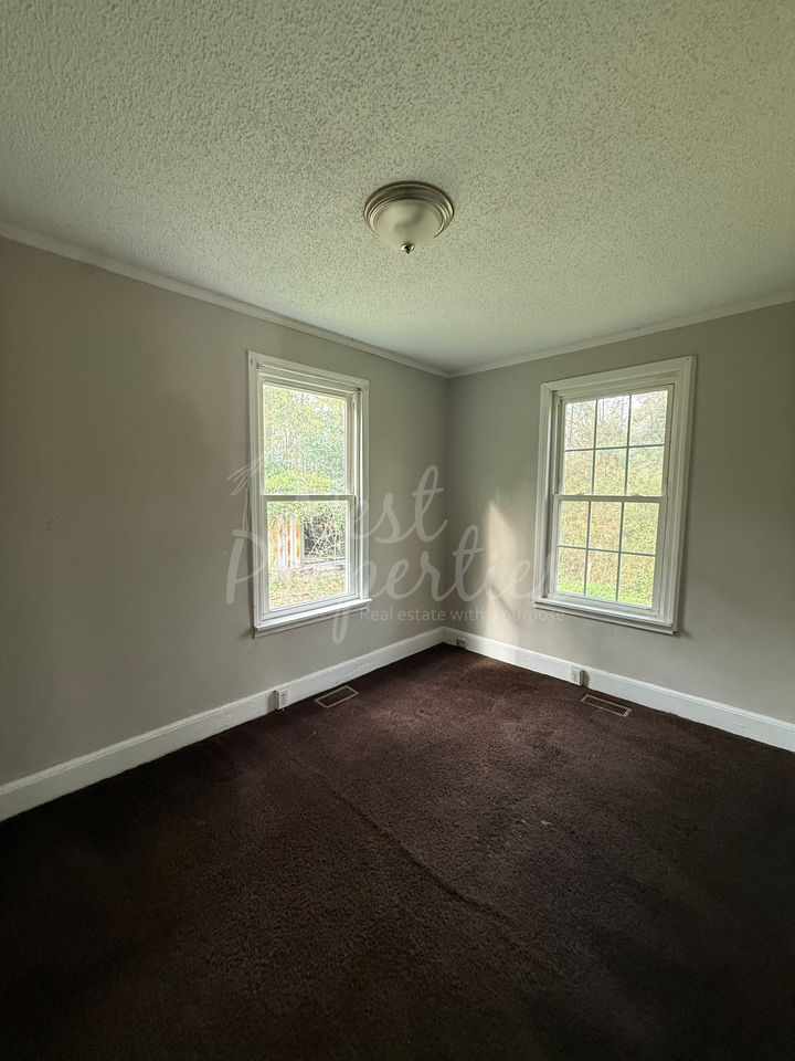 1429 Jerome Dr #1 - Photo 6 of 8